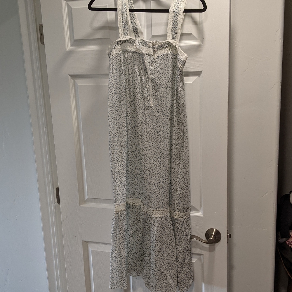 Doen nightgown EUC Size XS